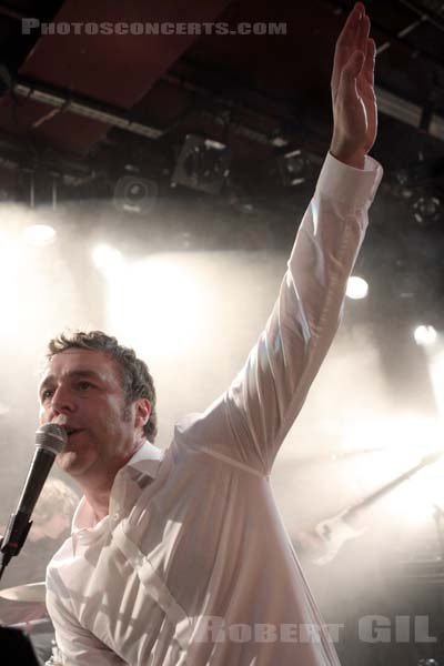 BAXTER DURY - 2011-12-10 - PARIS - La Maroquinerie - 